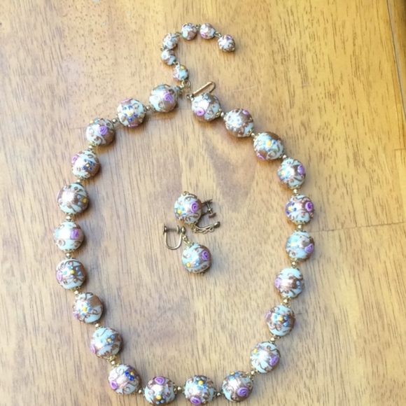 1920s ORIGINAL Venetian Murano Glass Beads/Earrings - Picture 3 of 9